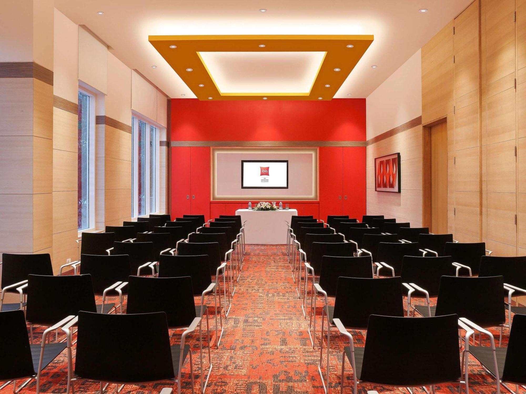 Ibis Coimbatore City Centre - An Accor Brand Exteriör bild